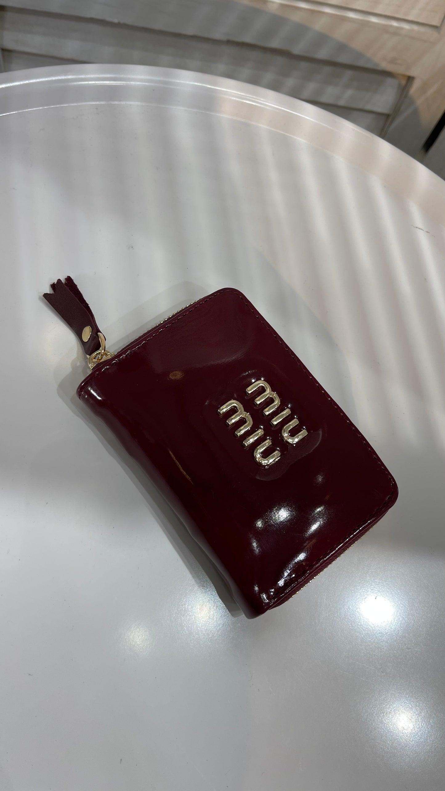 جزدان miu miu