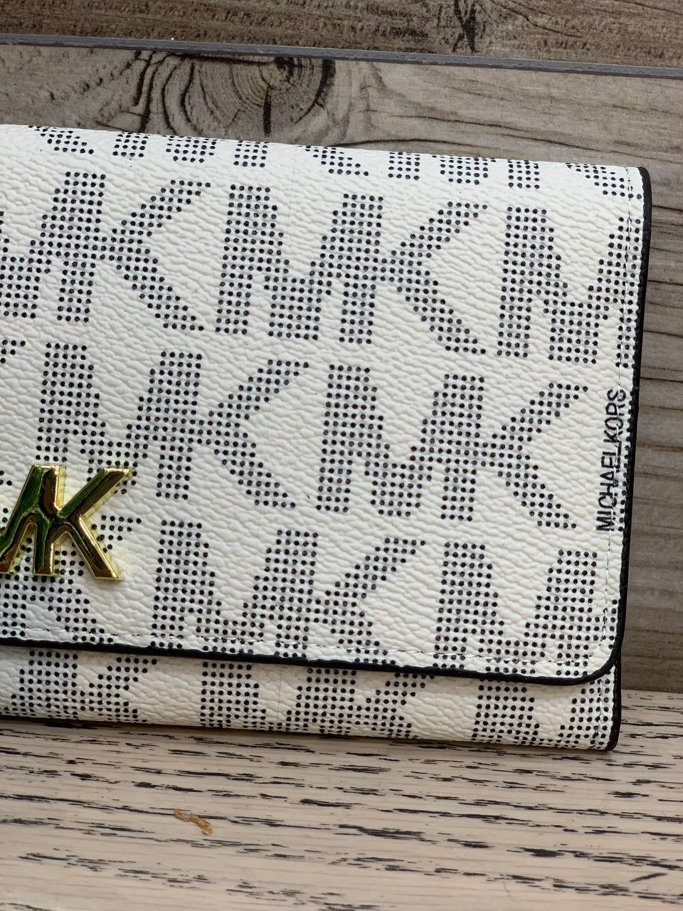 Michael kors white  wallet