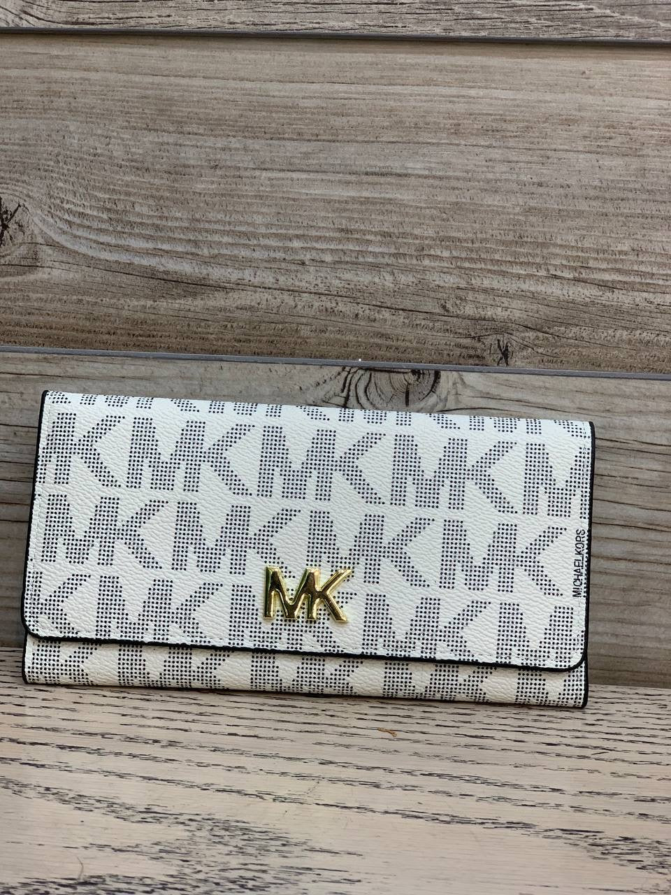 Michael kors white  wallet