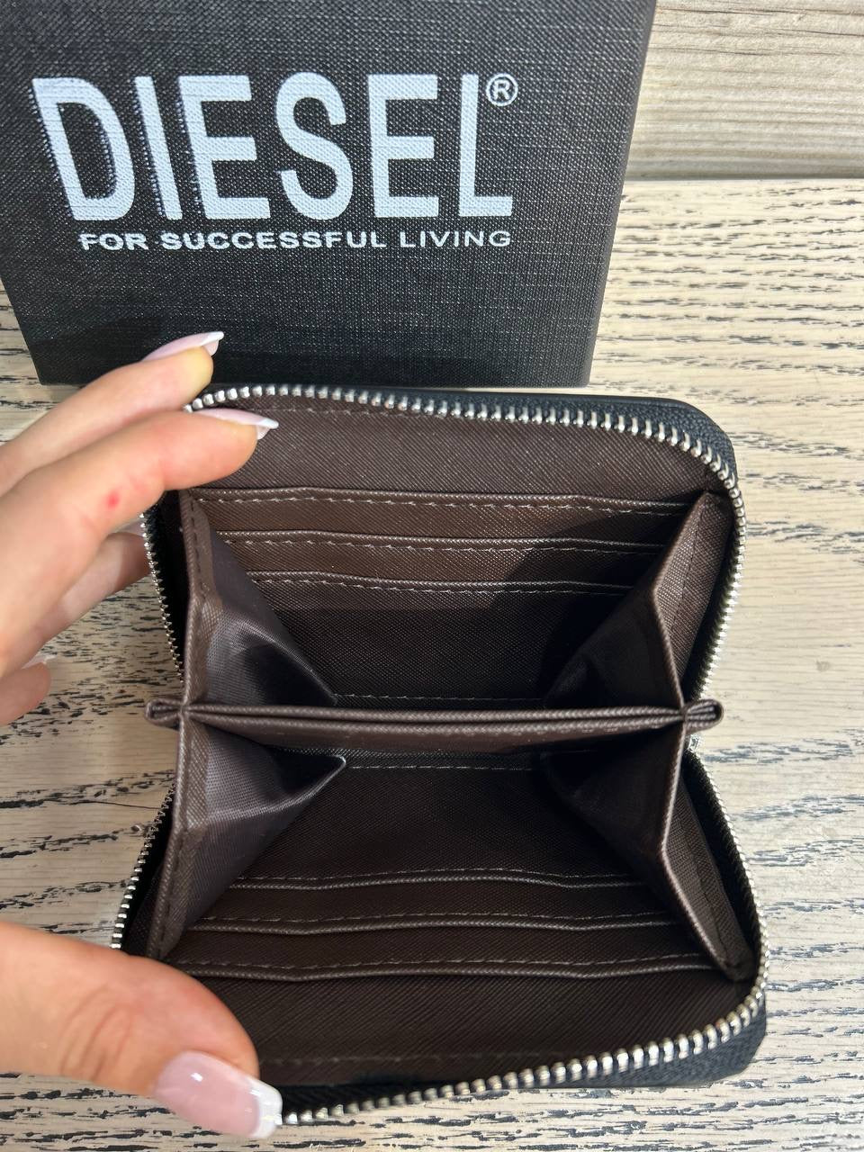 Diesel wallet white